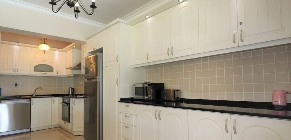 Villa ANM2 by JoyLettings view 5