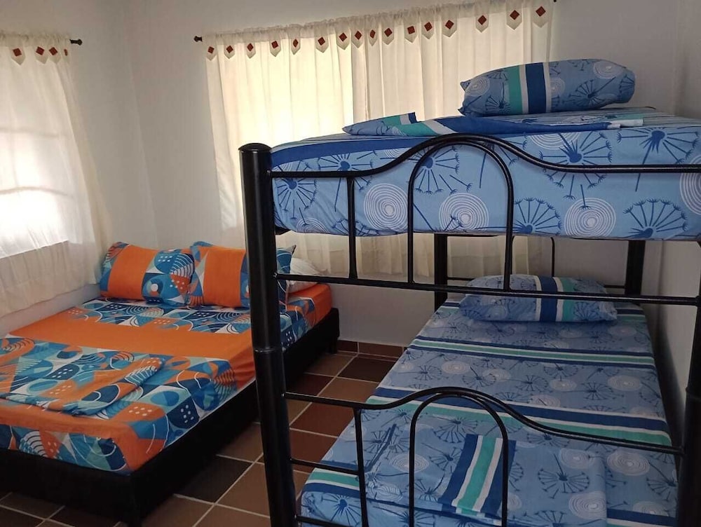 CASA DE CAMPO PRIVADA CON PISCINA