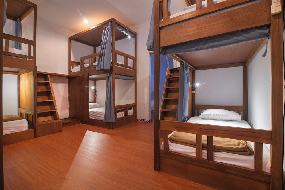 Simpang Inn Hostel