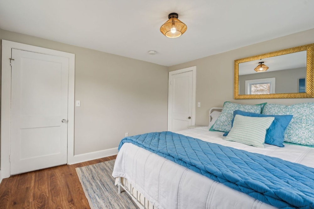 The Coastal Nest Stay for 5!