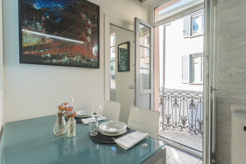 Domus in Como by Rent all Como