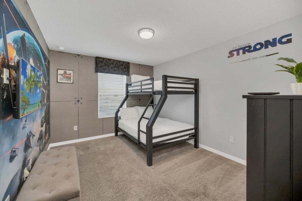 5 Bed With Private Splash Pool! 5 Bedroom Townhouse