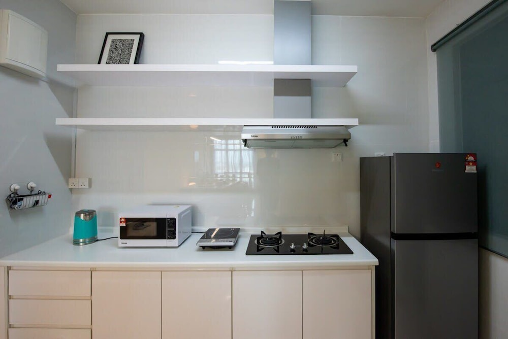 Modern & Cozy 3BR Apt ARC at Austin, Free Parking