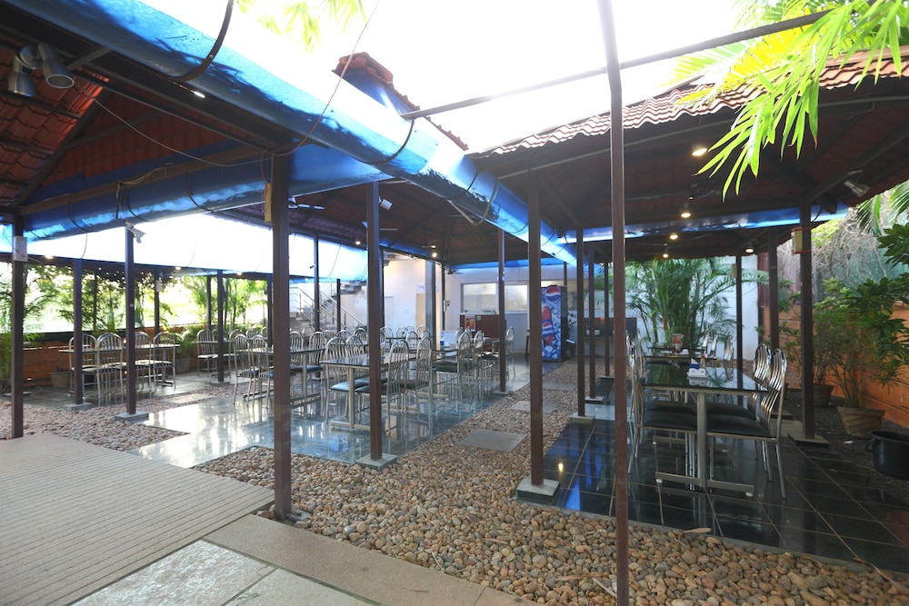 OYO 8229 Marine Drive