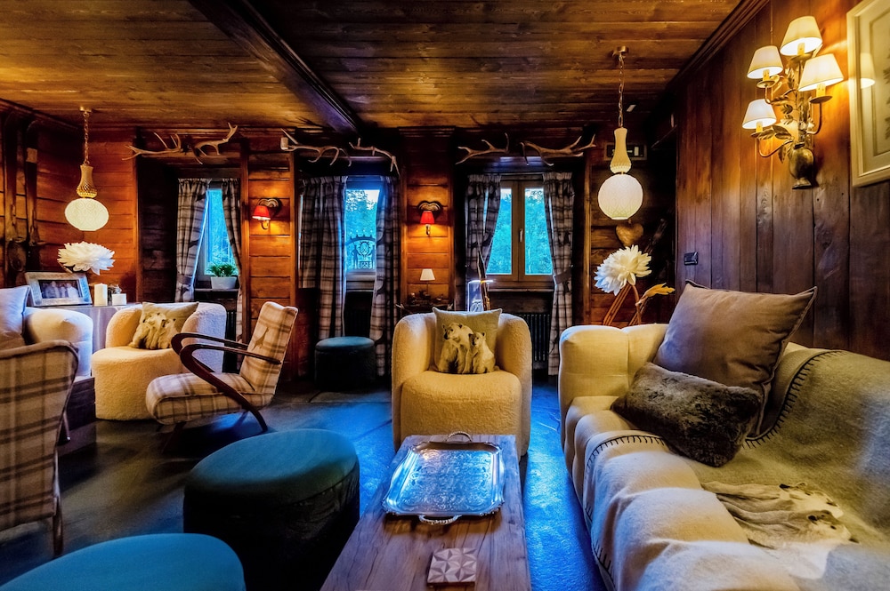 Chalet Bragard - Boutique Chalet & Spa view 4
