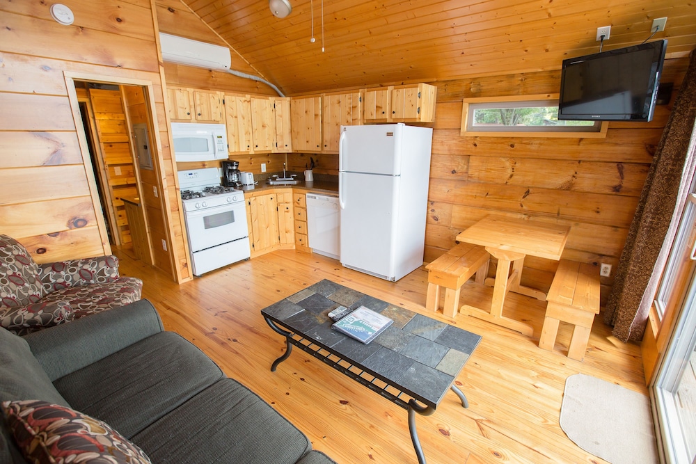 Edinboro Lake Resort Cabins