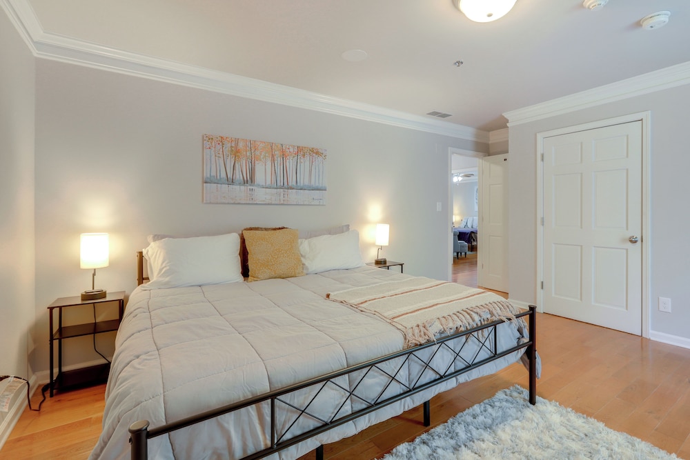 Ideal for Reunions & Retreats: Brooks Getaway!