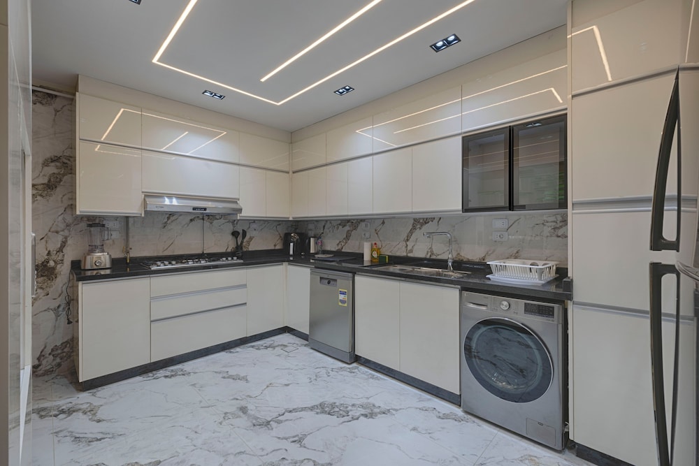 Vesta - Luxury Villa - 3BR - CFC II
