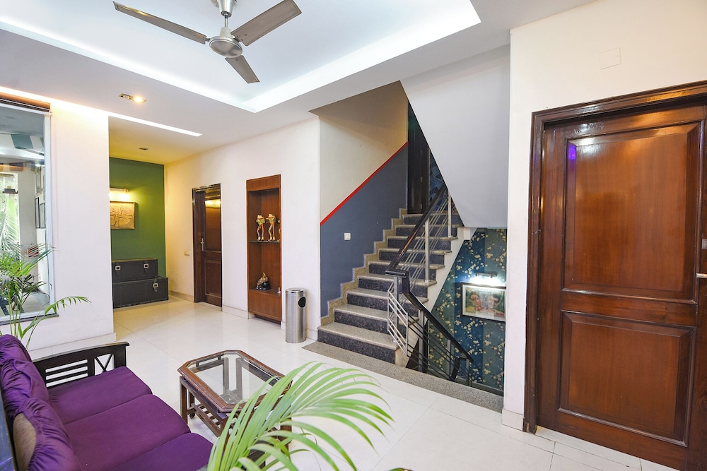 Fabhotel Pooja Residency