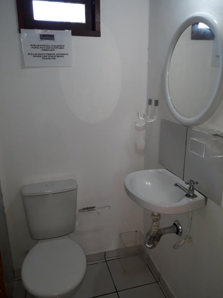 Novos Baianos Hostel e Suites