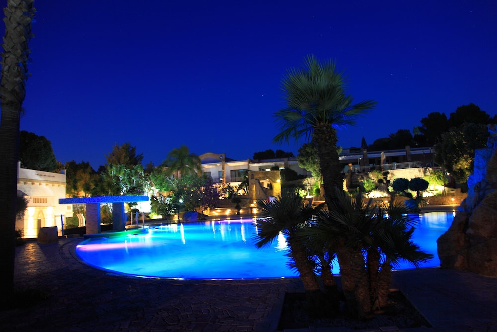 Eden Resort Country & Spa