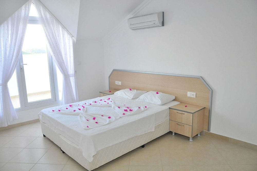 HYT Apart 1 Bedroom 3 by DreamofHoliday view 2