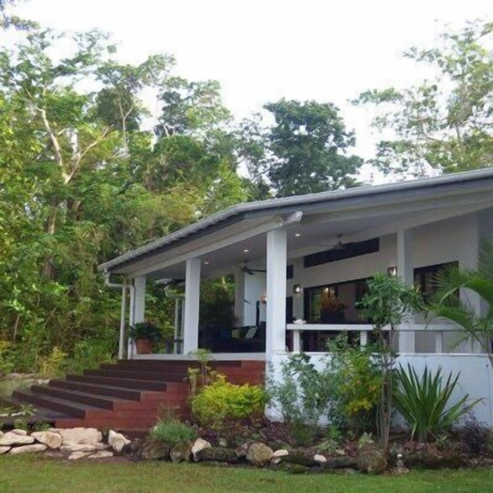 Mahimahi Villas
