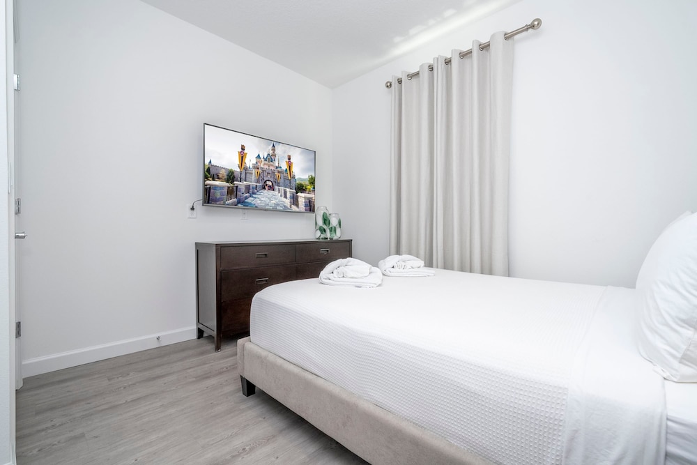 Brand new 4 Bed With Loft Villa for all