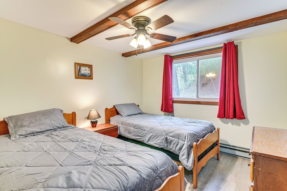 Lake-view Cabin w/ Furnished Deck in Hadley!
