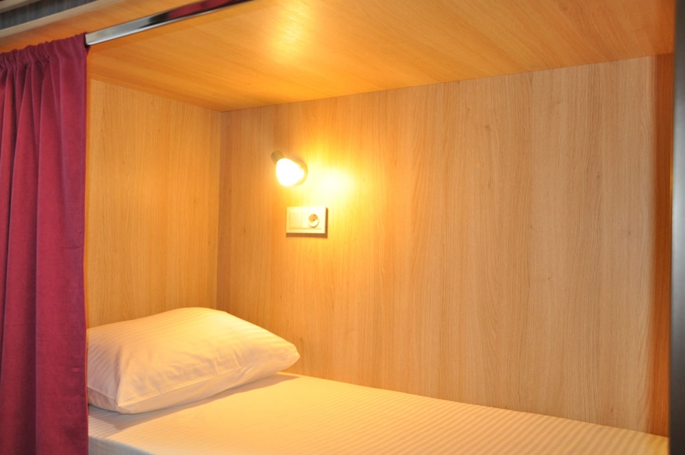 Pikasso - Hostel