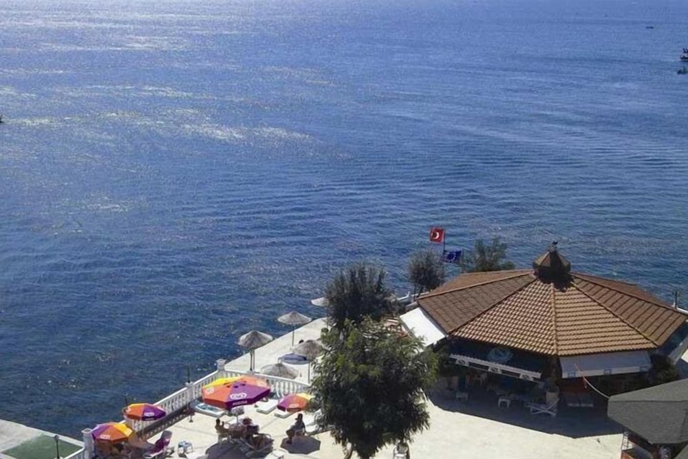Family Resort Hotel — 12