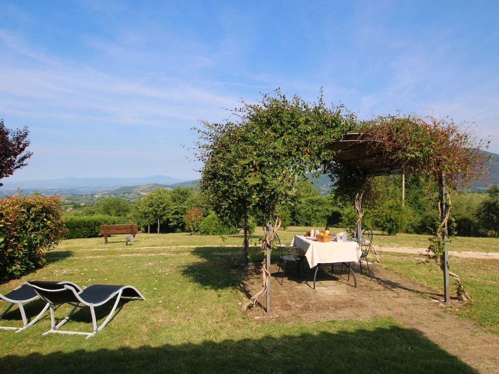 Farmhouse in Casperia With Pool & Scenic Views