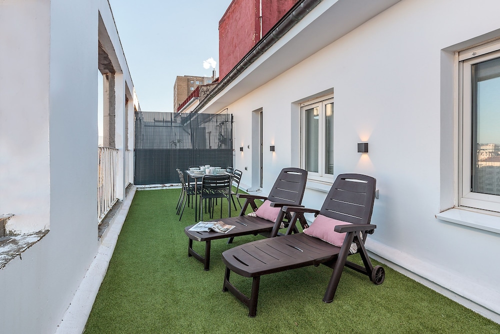 Exclusive Penthouse Near Jovellanos Theatre Jovellanos Terrace