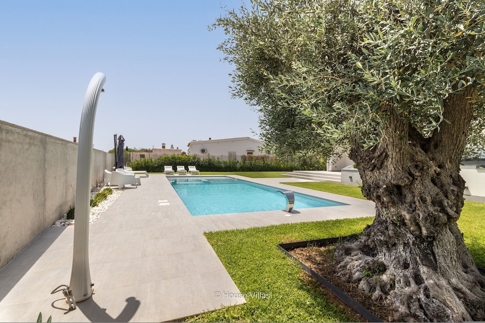 Flaben Luxury Villa in Diano Marina