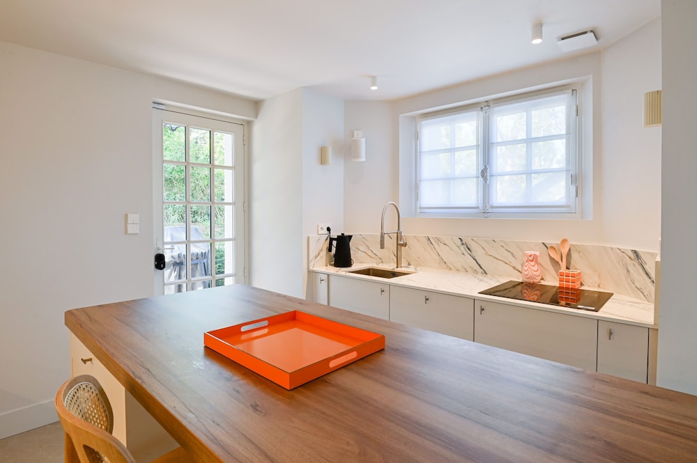 Villa des Reves Luxury in Villers Pool Jacuzzi Padel Court Close to Deauville