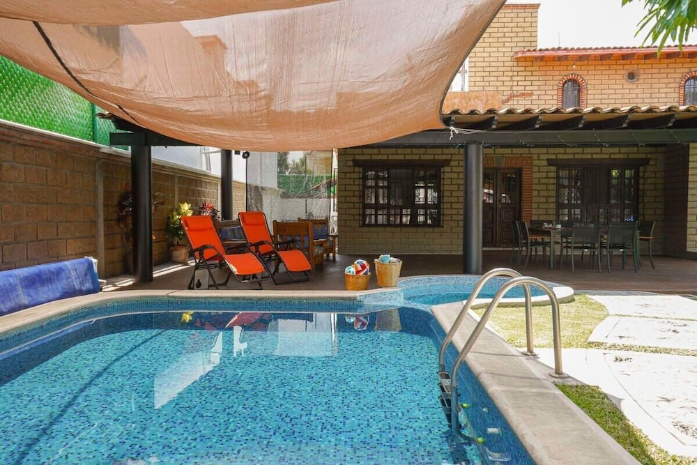 Family house in Oaxtepec Pool & Hot tub
