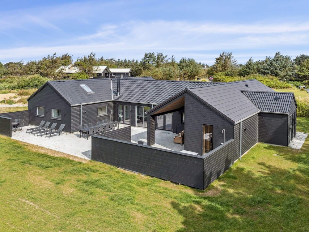 5 Star Holiday Home in Lokken