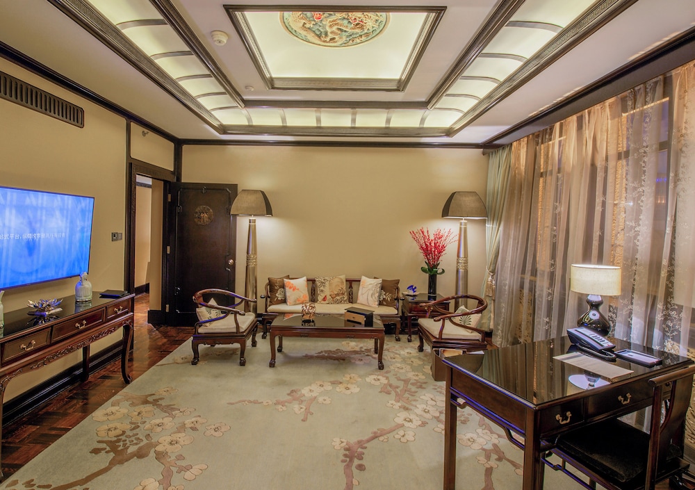 Fairmont Peace Hotel on the Bund 37