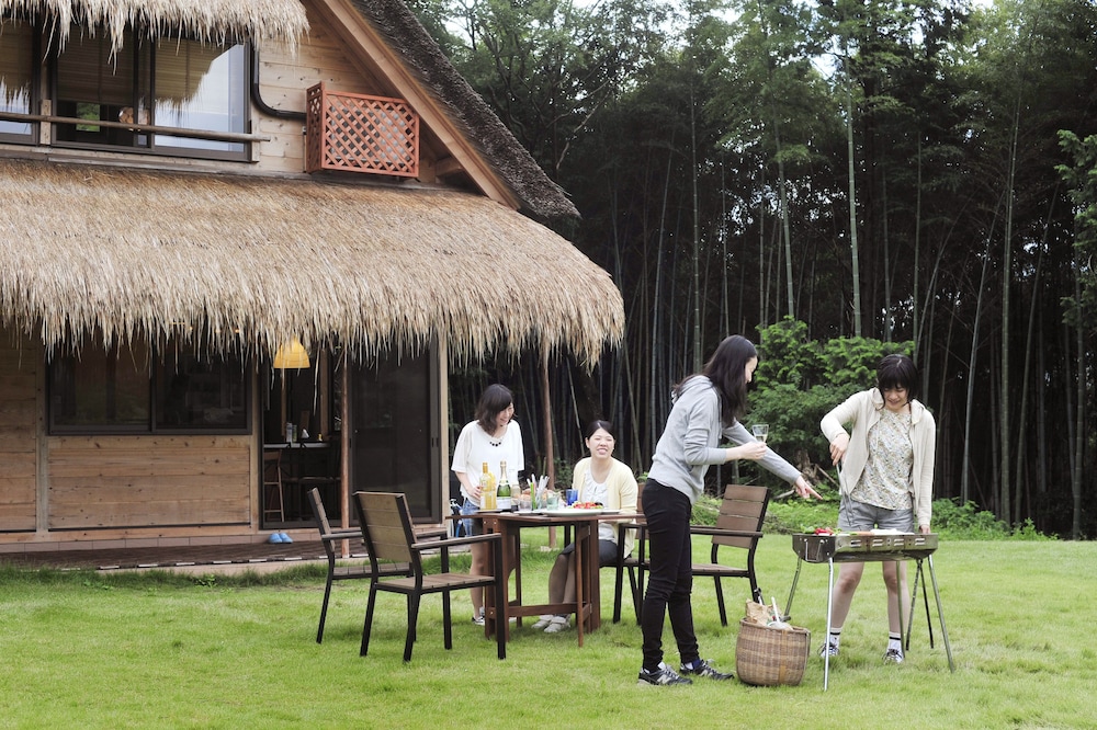 Miyama Futon & Breakfast Thatched Cottages