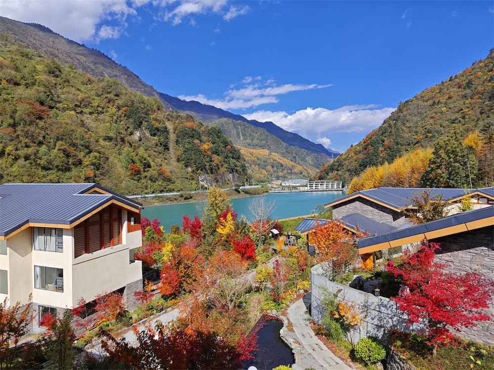 Summergarden Hotel