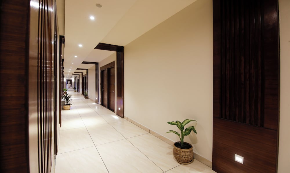 Faridabad Vacations - Treebo Punjabi Nature Residency, Near Faridabad Railway Station - Property Image 2