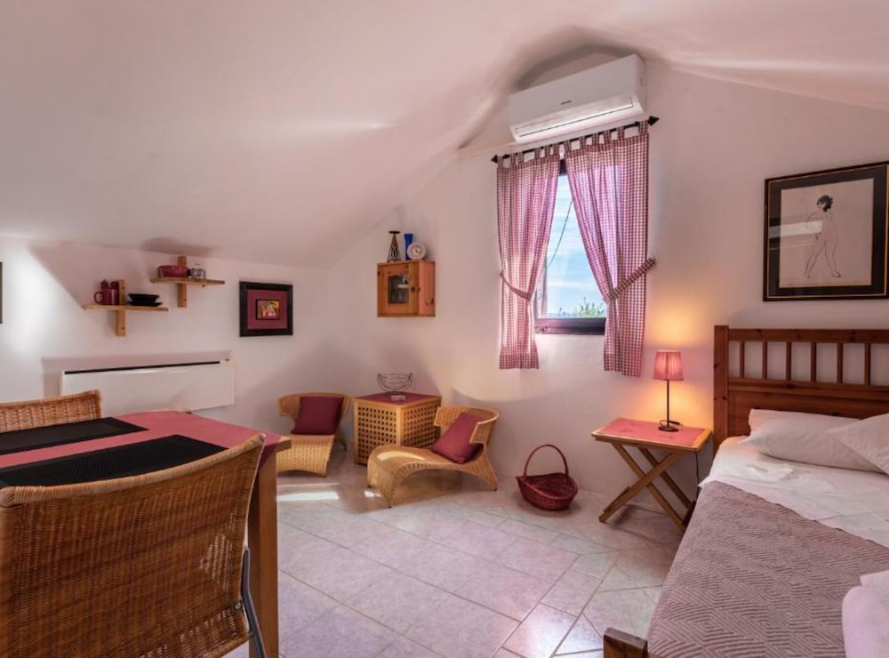 Rustic Villa Rudine