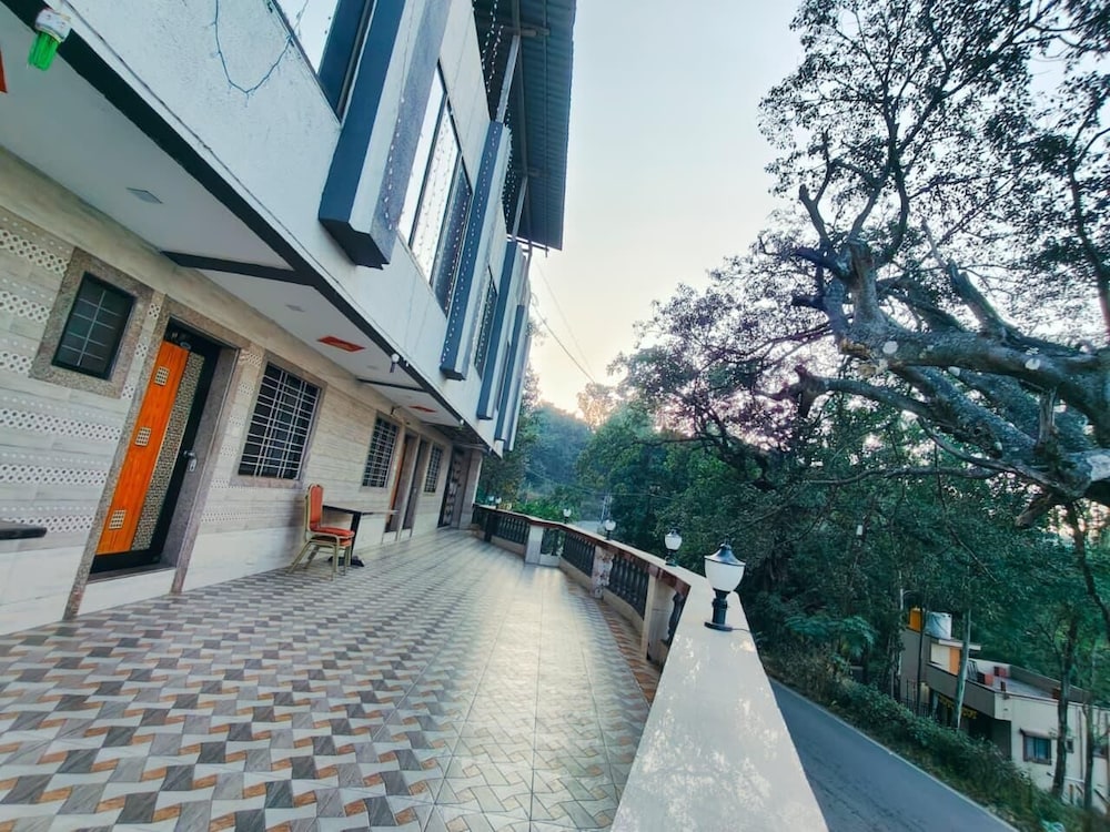 Hotel Panchgani Crown