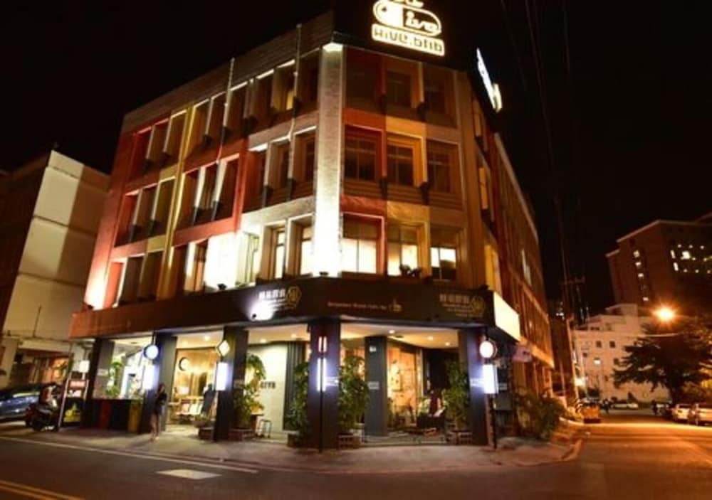 Hive Backpackers