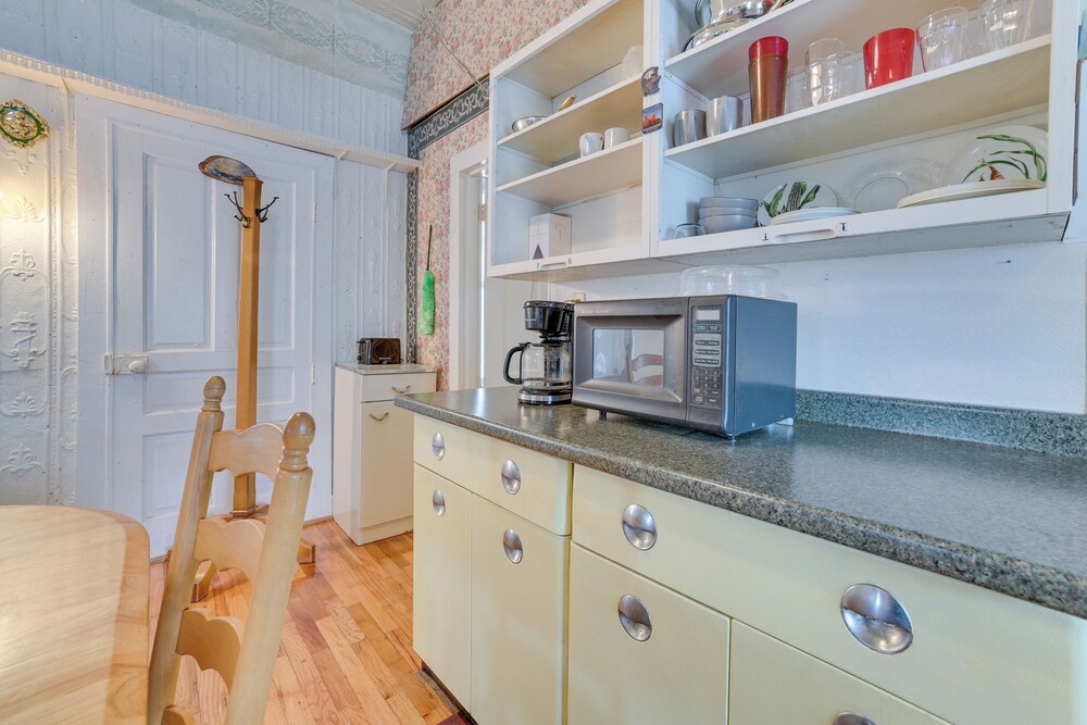 Historic Houghton Lake Getaway Near Shoreline - Property Image 14