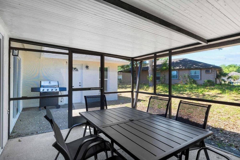 Modern 3 Bedroom, Wesley Chapel!