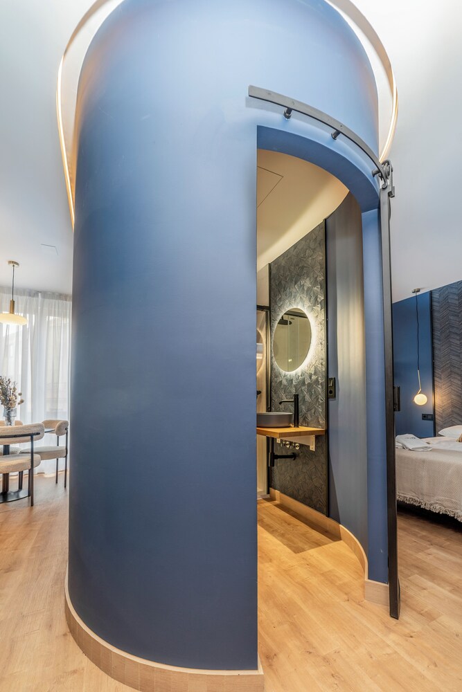 Ando apartments