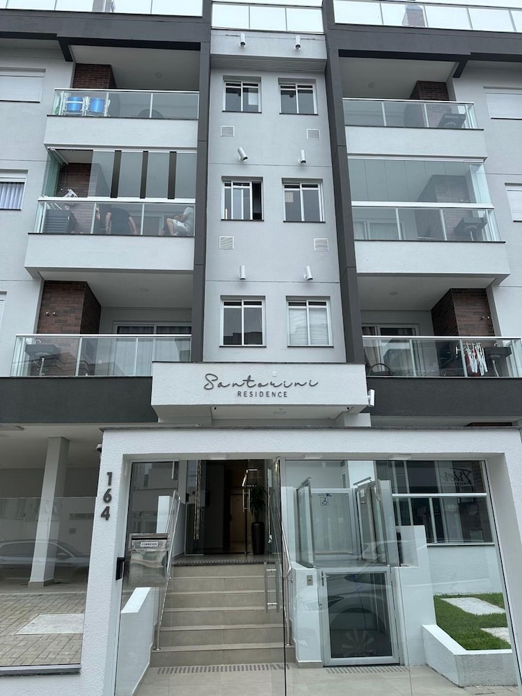 Ap Santorini Residence com Piscina