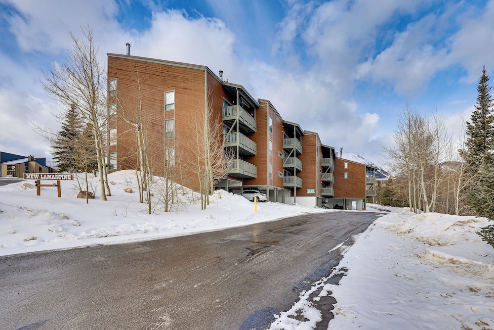 Mtn-view Condo Near Hiking in Silverthorne! view 5