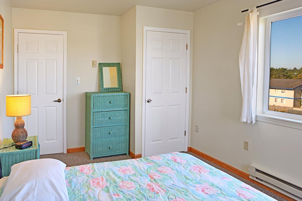 Top Town Condo at Maris Stella