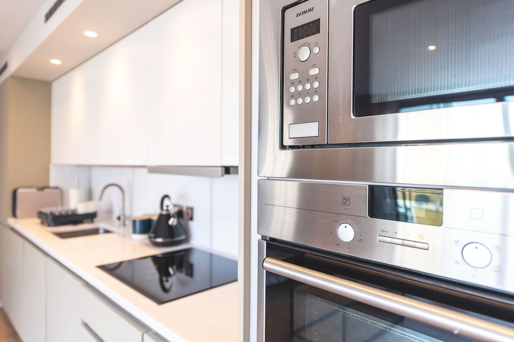 Accomodo London Southbank - Spacious & Elegant Apartments near Big Ben & London Eye