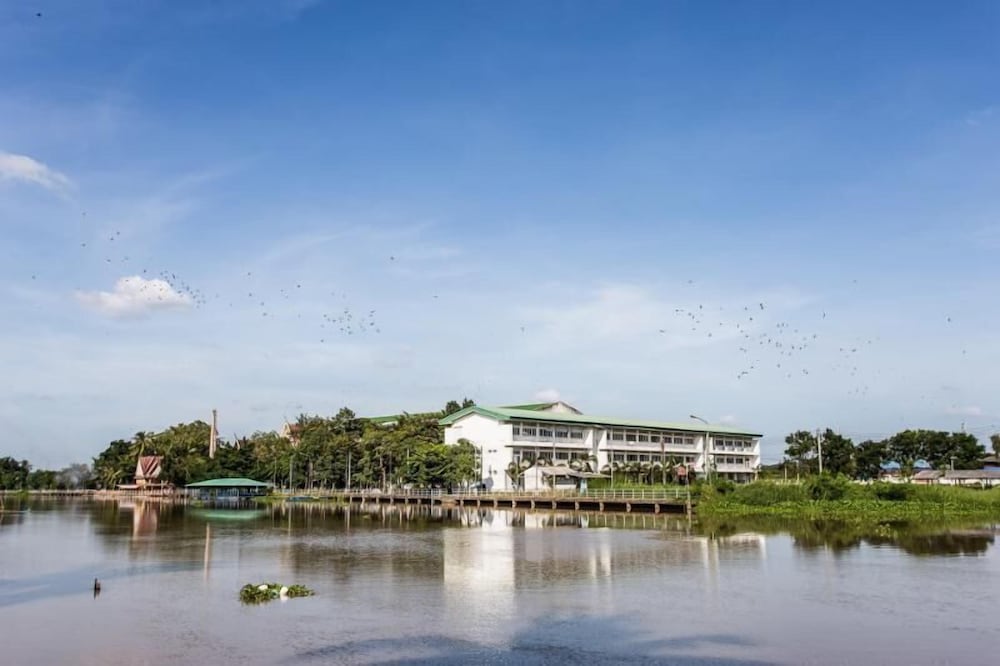 Tharnrarin Villa Suphan Buri