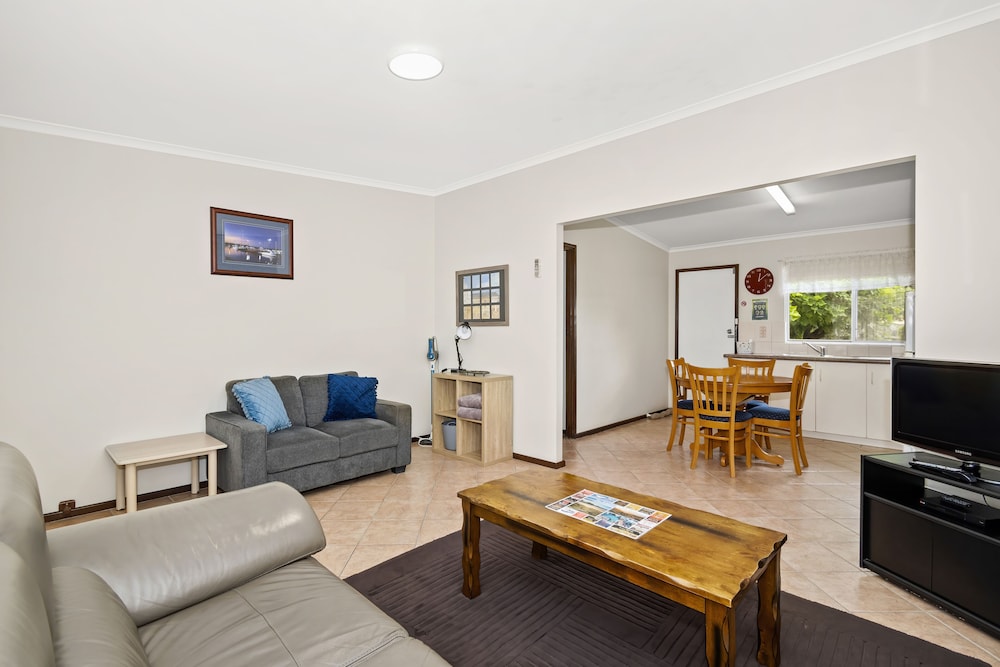 Middleton Mews Unit 8