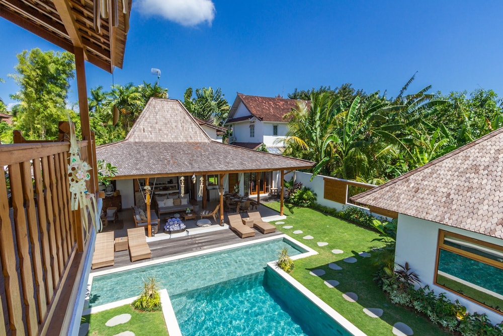 Villa Namu by Alfred in Bali - Family 5 BD Dream in Seminyak Oberoi Beach