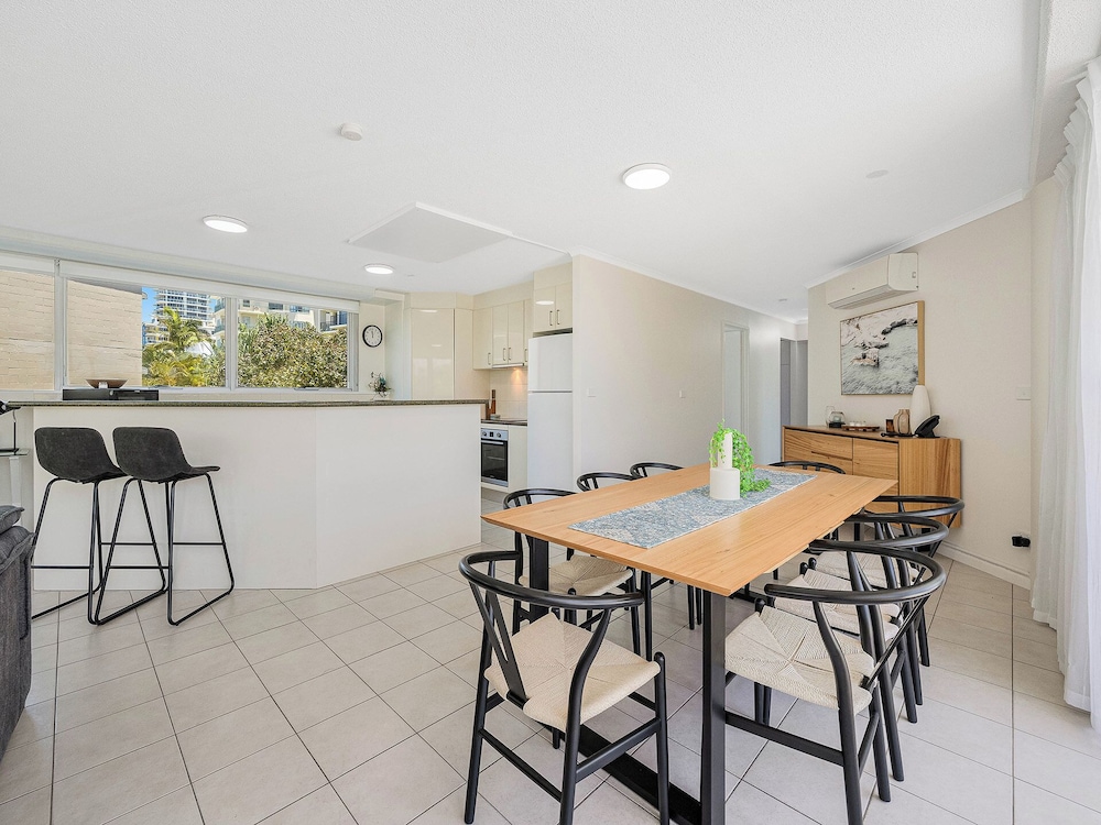 Chateau Royale Beach Resort Maroochydore