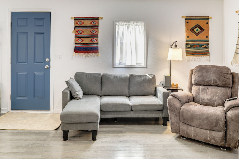 < 1 Mi to Enmu: Pet-friendly Home in Portales!