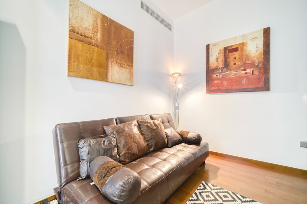 Tiara Residences - Mint Stay