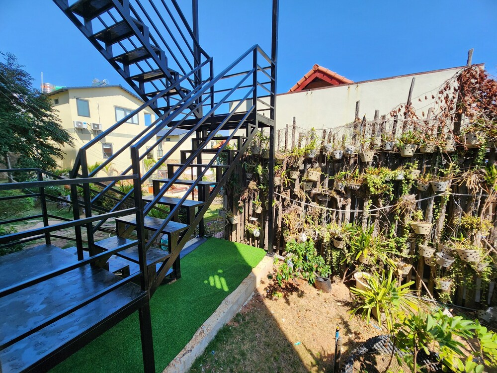 Sunny Shore Resort