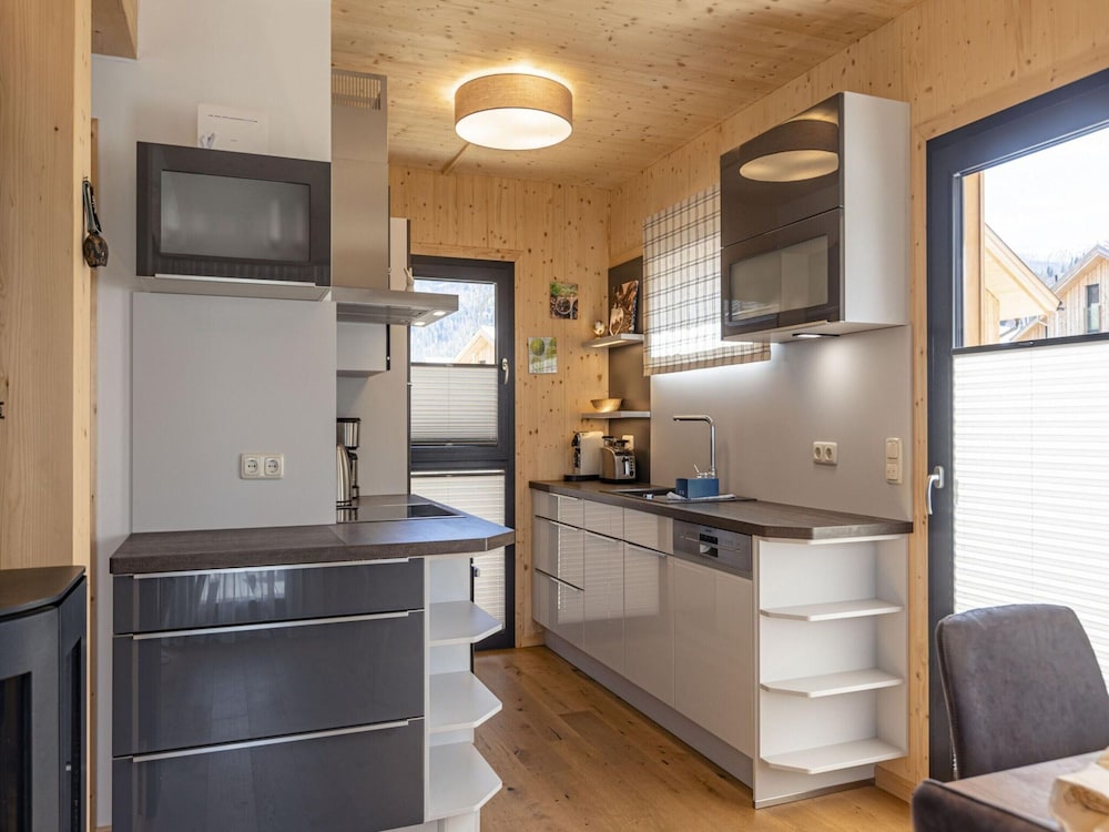Chalet With Spacious Terrace