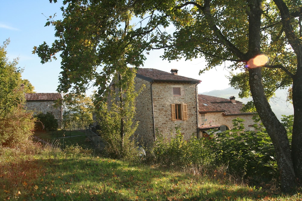 Sacreterre Room  Breakfast - Property Image 13